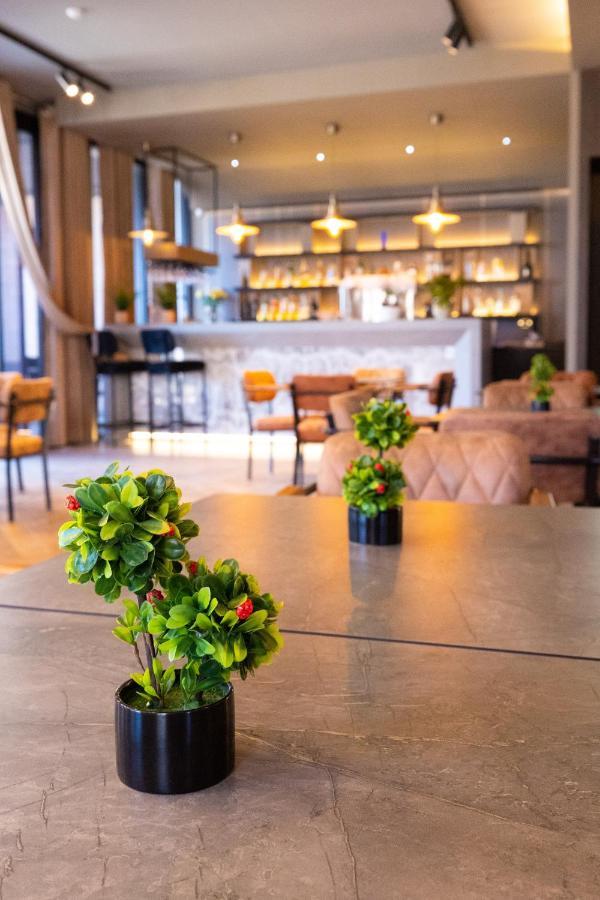 New Donantelo Hotel Vlorë 외부 사진