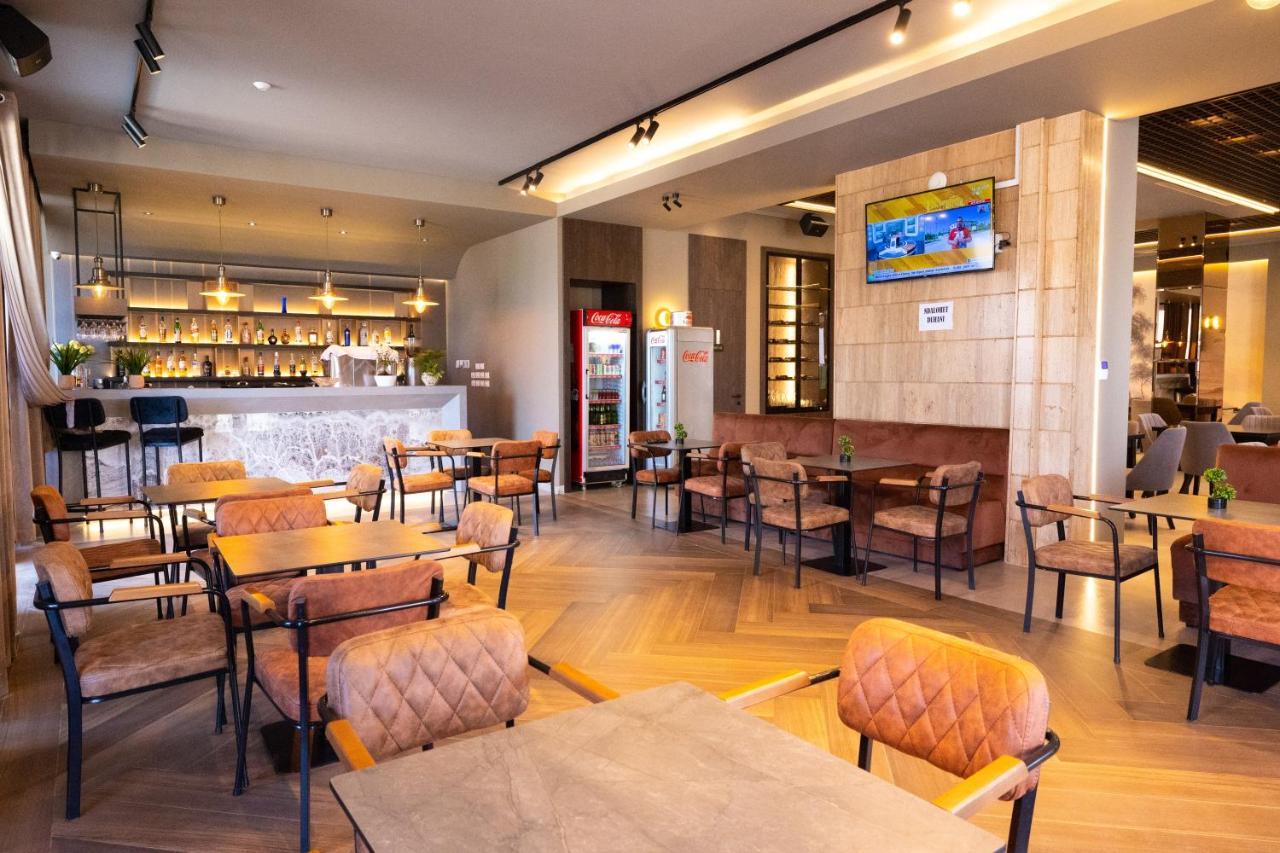 New Donantelo Hotel Vlorë 외부 사진