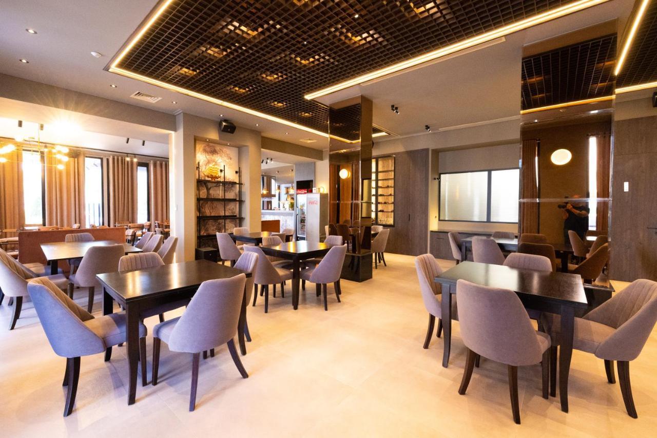 New Donantelo Hotel Vlorë 외부 사진
