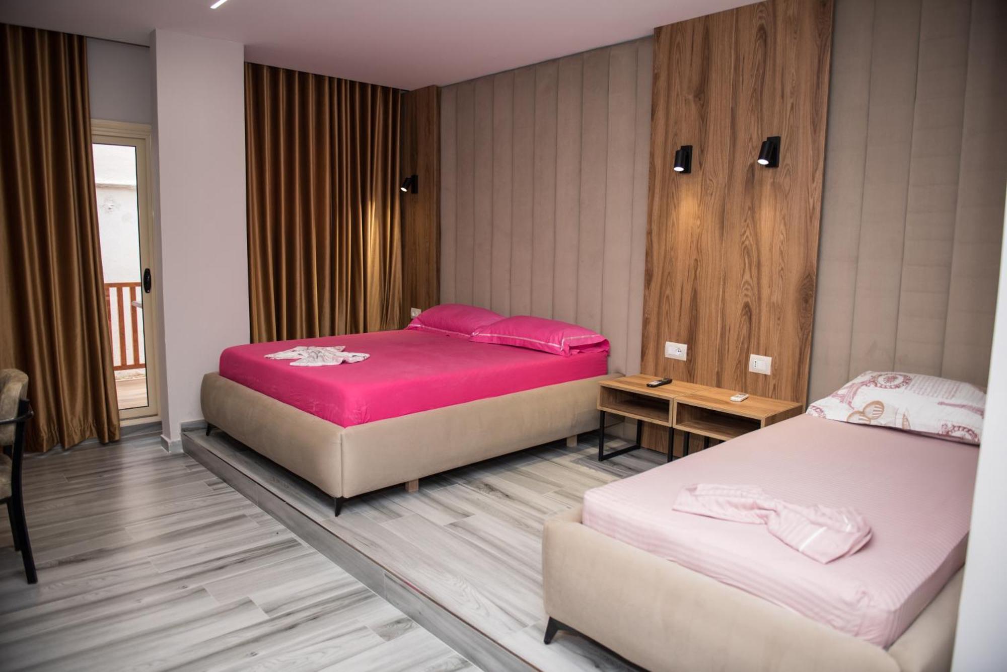 New Donantelo Hotel Vlorë 외부 사진