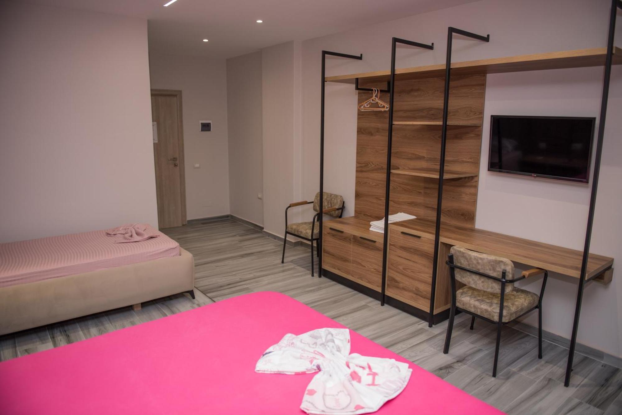 New Donantelo Hotel Vlorë 외부 사진