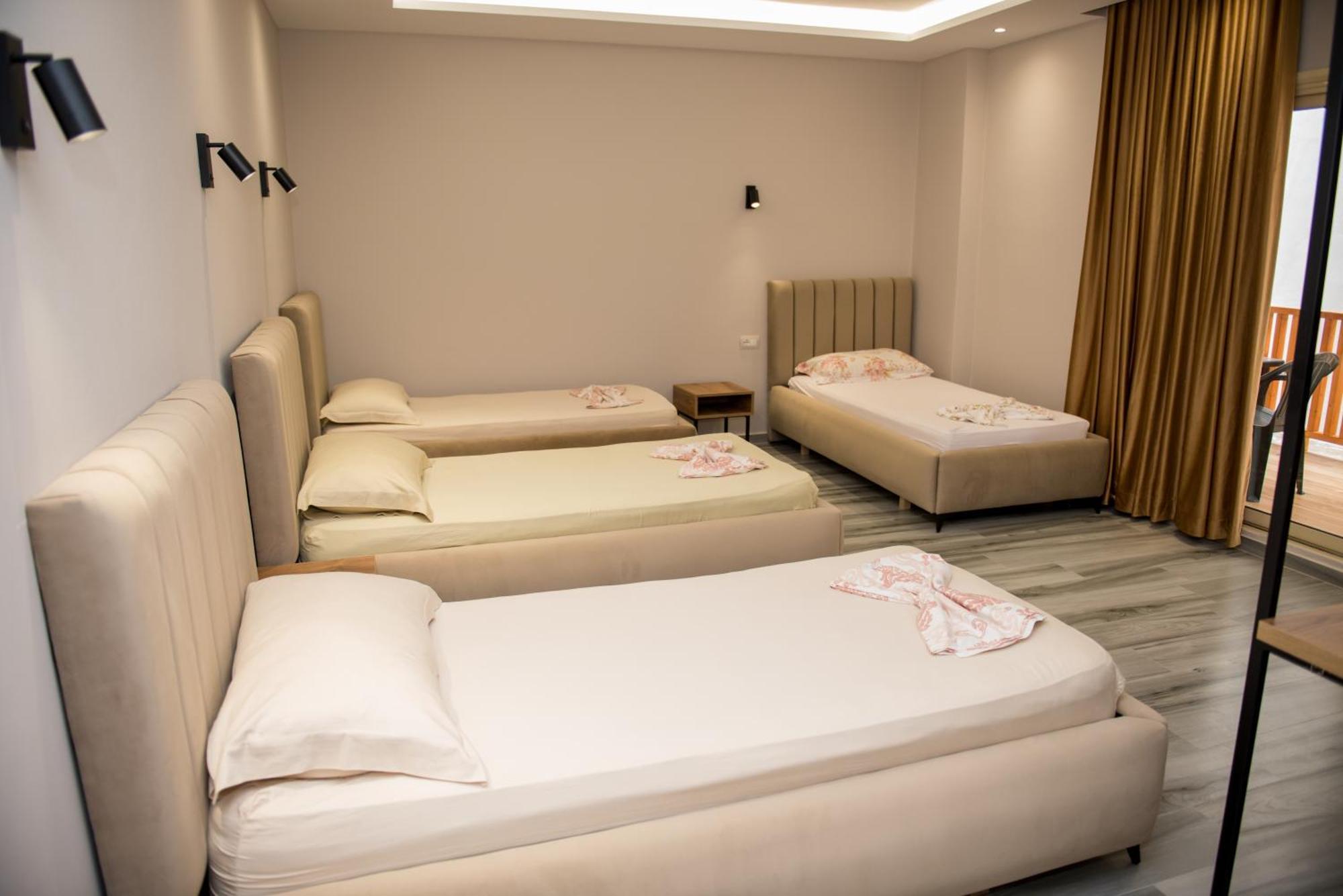 New Donantelo Hotel Vlorë 외부 사진